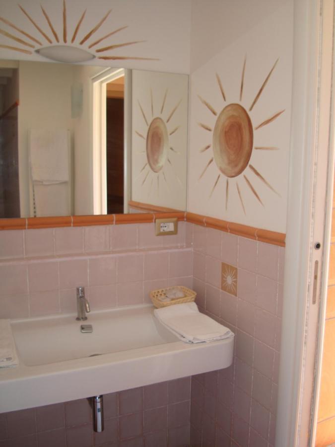 Country Resort Capo Nieddu Santa Caterina Di Pittinuri  Rom bilde