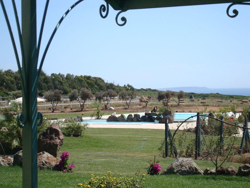 Country Resort Capo Nieddu Santa Caterina Di Pittinuri  Eksteriør bilde