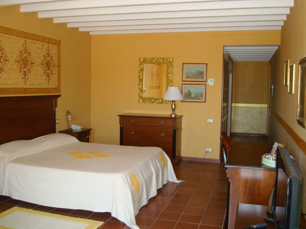 Country Resort Capo Nieddu Santa Caterina Di Pittinuri  Eksteriør bilde