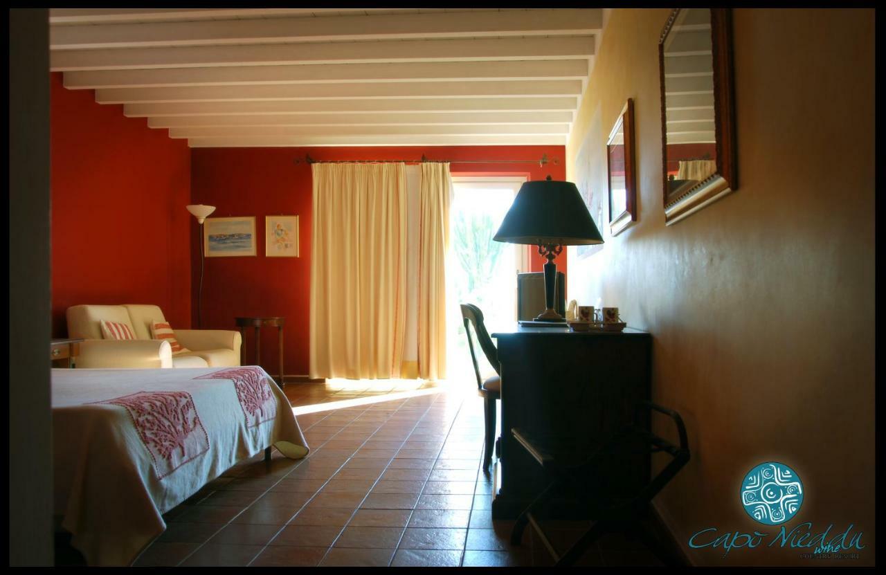 Country Resort Capo Nieddu Santa Caterina Di Pittinuri  Eksteriør bilde