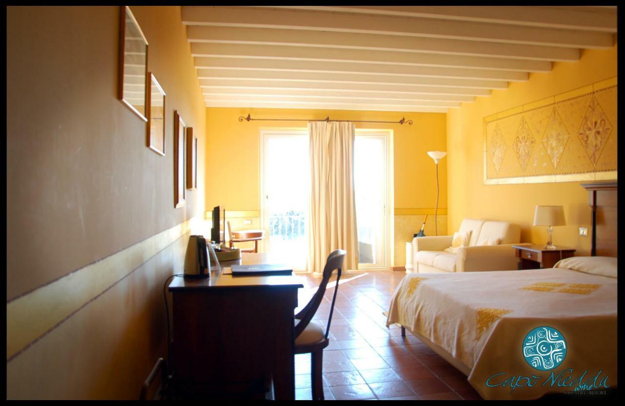 Country Resort Capo Nieddu Santa Caterina Di Pittinuri  Eksteriør bilde