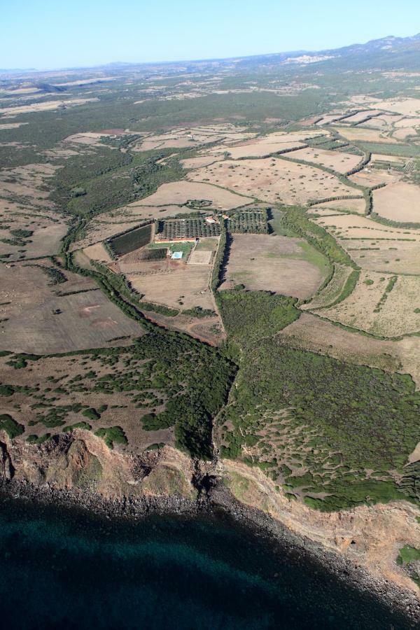 Country Resort Capo Nieddu Santa Caterina Di Pittinuri  Eksteriør bilde